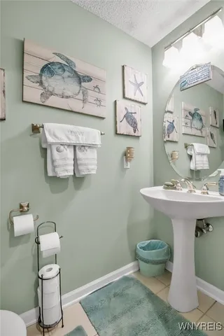 $549,900 | 43 Old Post Road, Lancaster, NY 14086