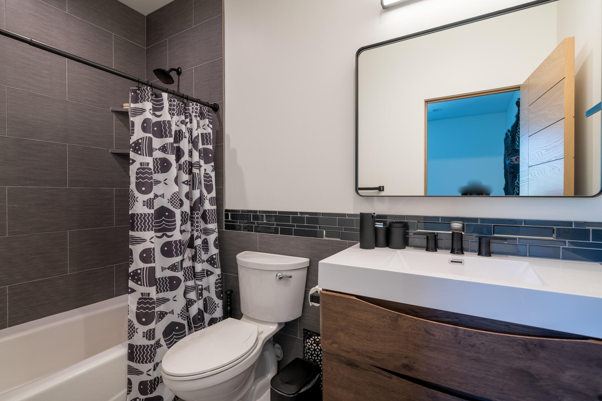 135 Rock Creek Road Blaine County, ID 83333 - Photo 28 of 55 Bathroom 3