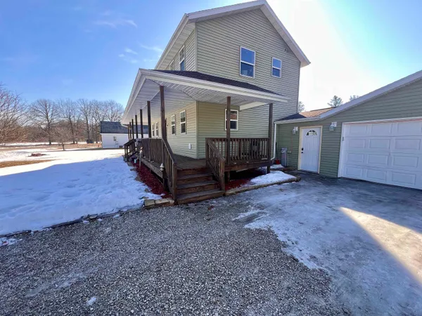 $324,900 | 905 3rd Avenue, Crivitz, WI 54114