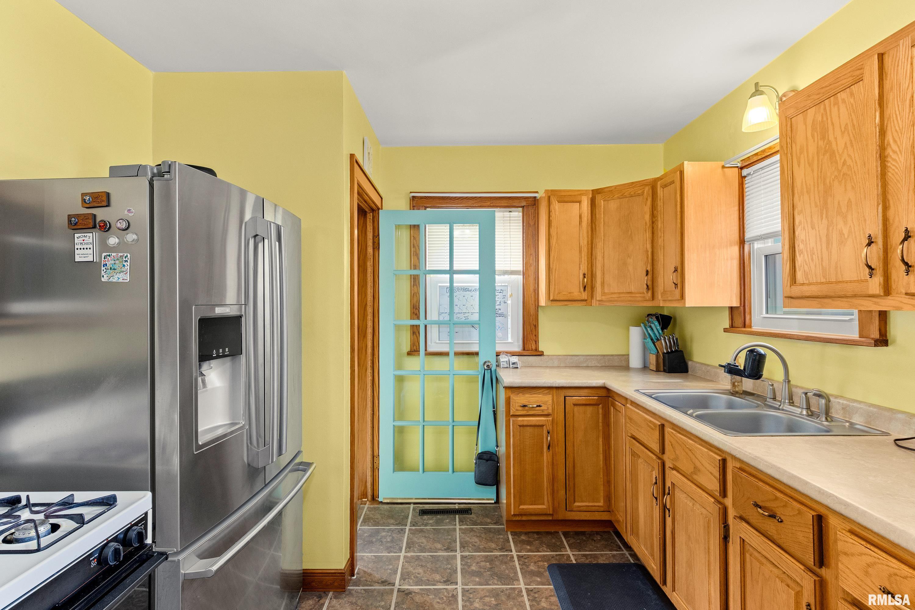 121 Albert Street Washington, IL 61571 - Photo 11 of 33
