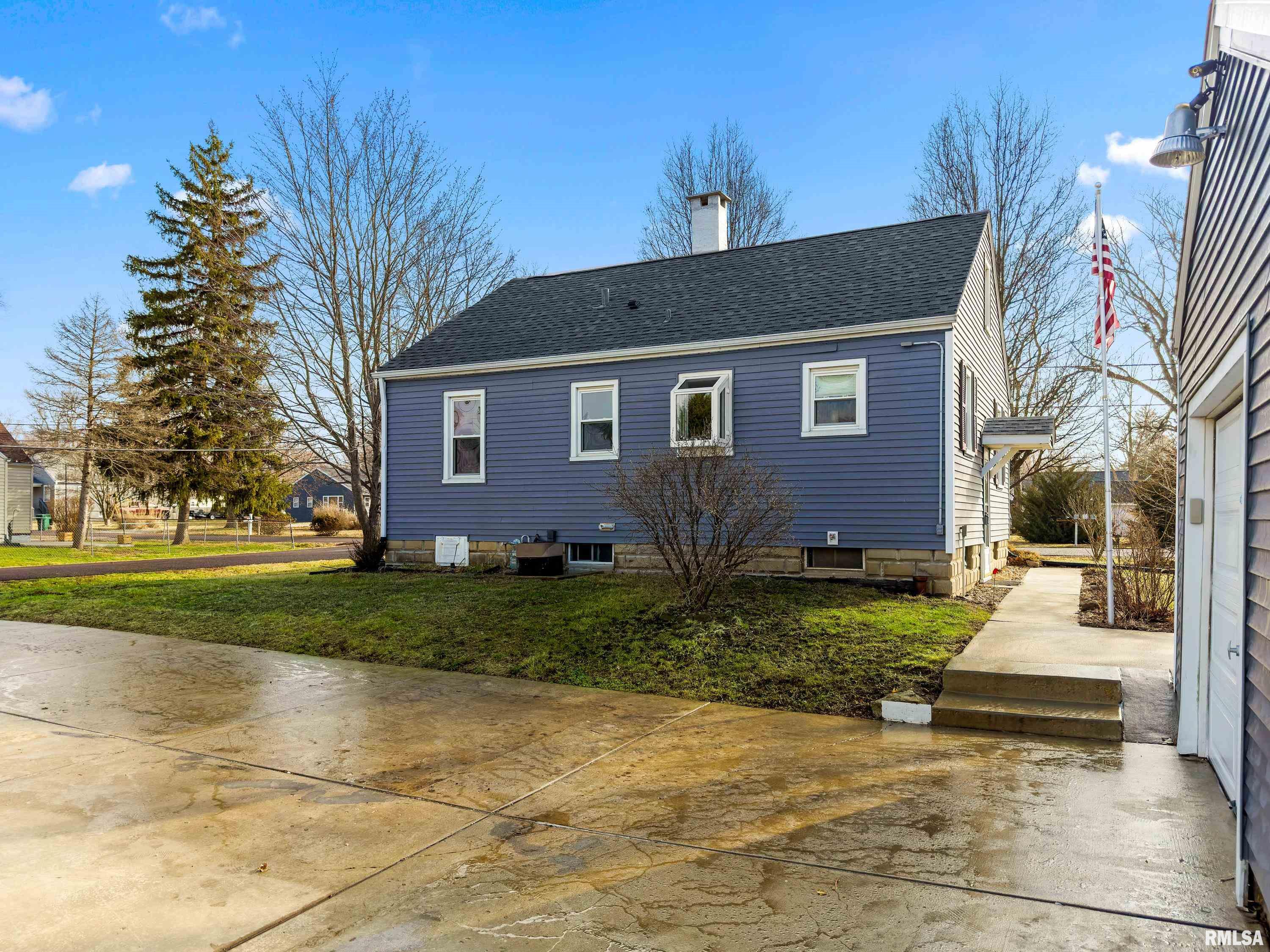 121 Albert Street Washington, IL 61571 - Photo 29 of 33