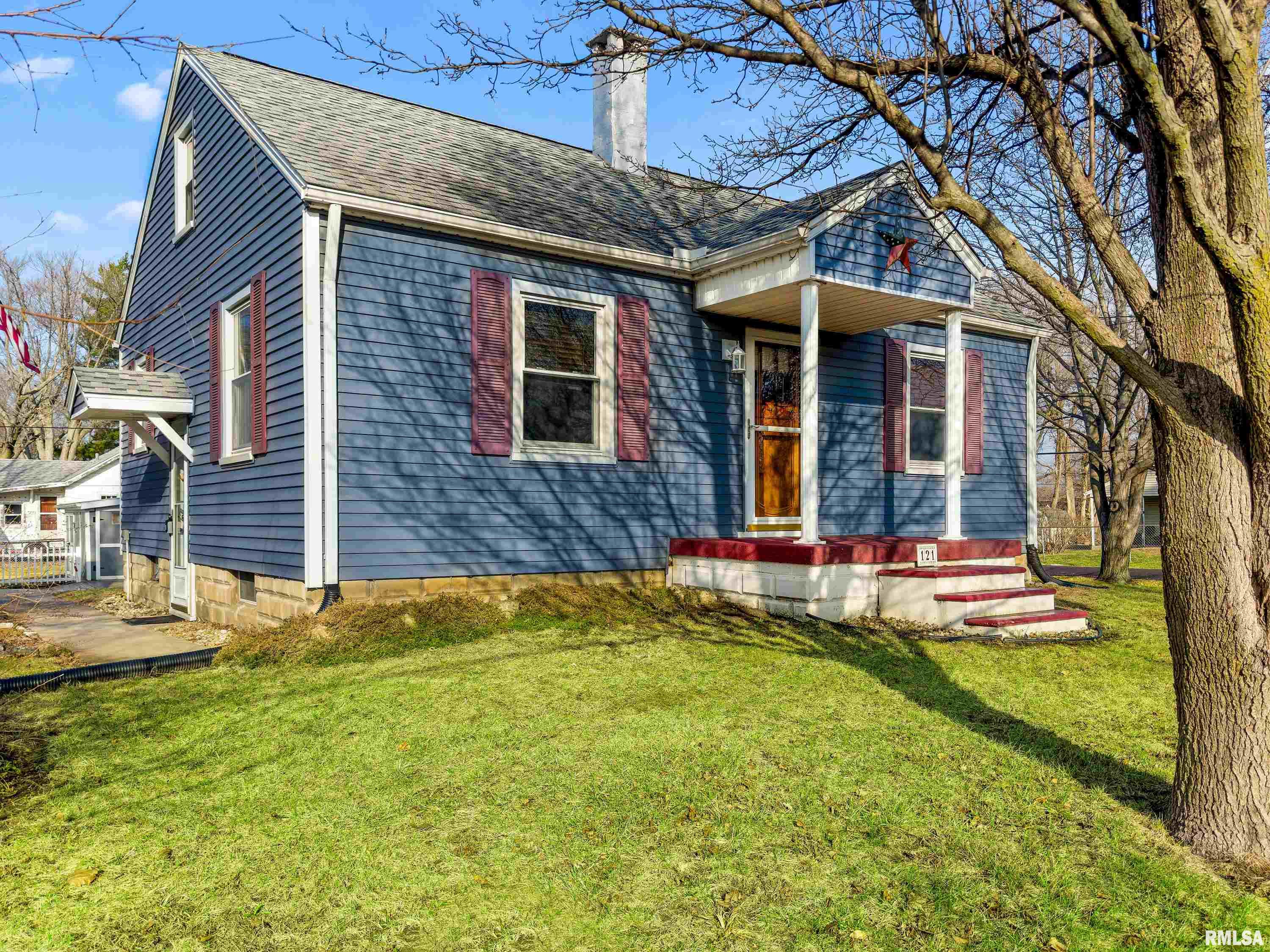 121 Albert Street Washington, IL 61571 - Photo 3 of 33