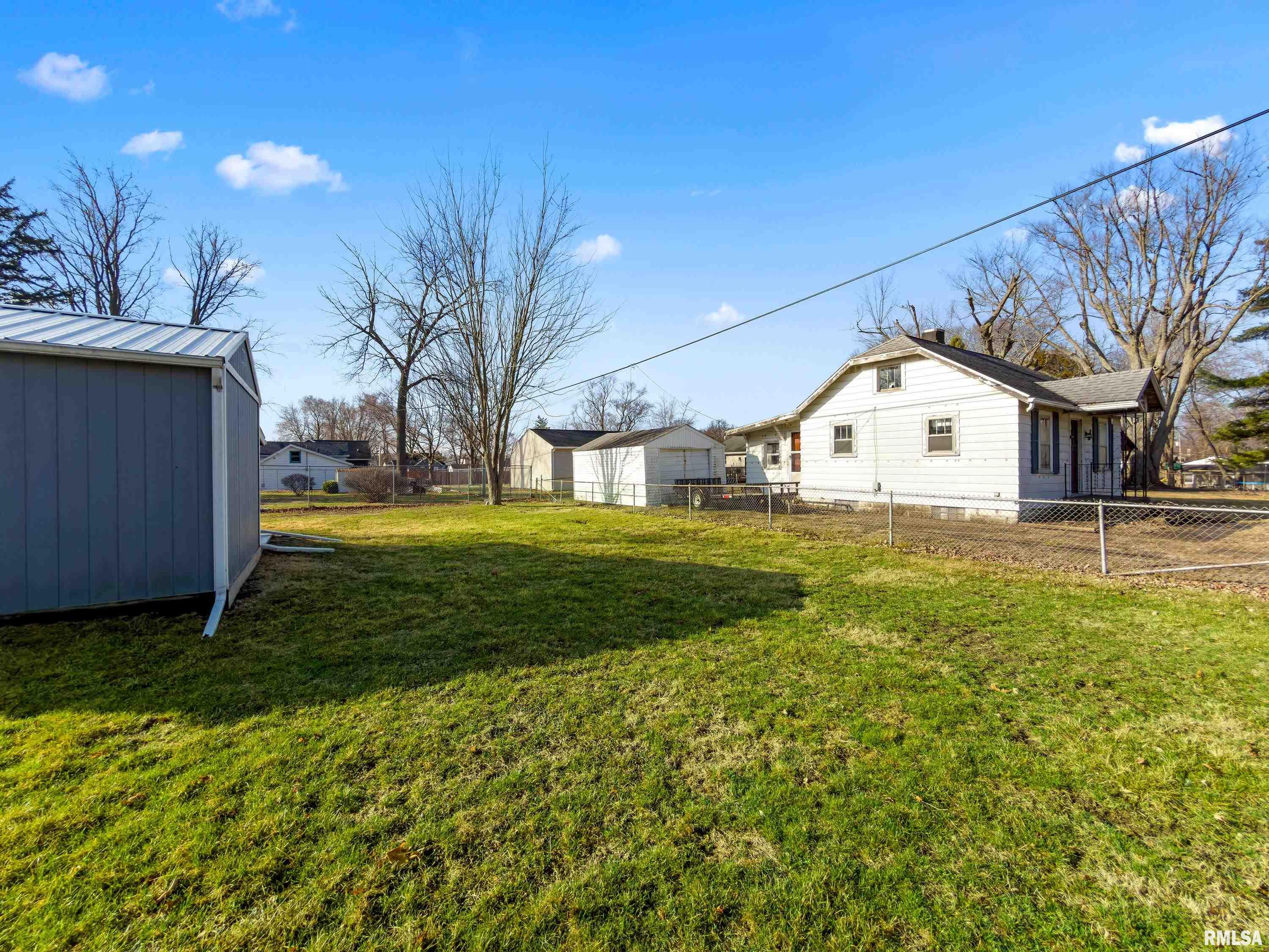 121 Albert Street Washington, IL 61571 - Photo 32 of 33