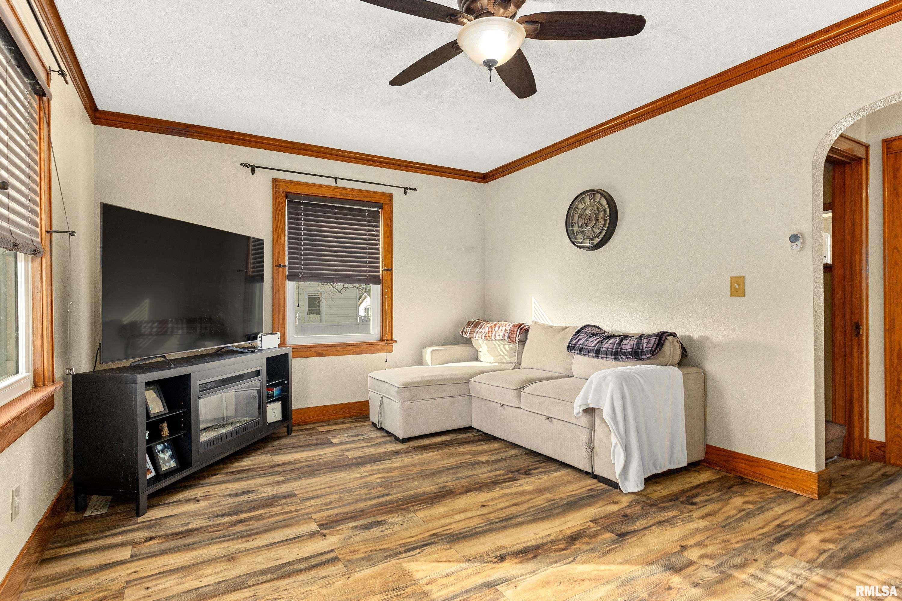 121 Albert Street Washington, IL 61571 - Photo 6 of 33