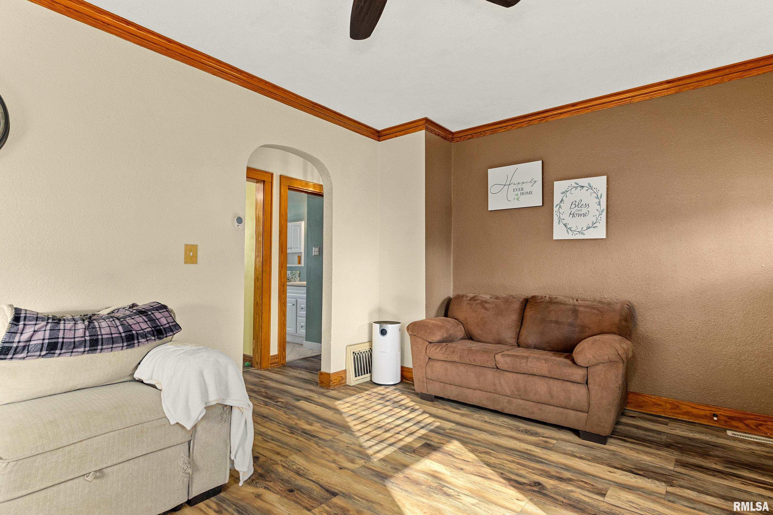 121 Albert Street Washington, IL 61571 - Photo 8 of 33