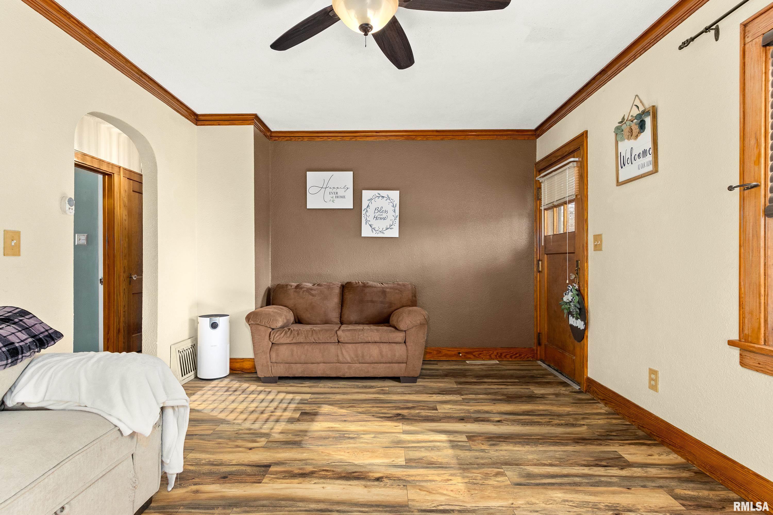 121 Albert Street Washington, IL 61571 - Photo 9 of 33