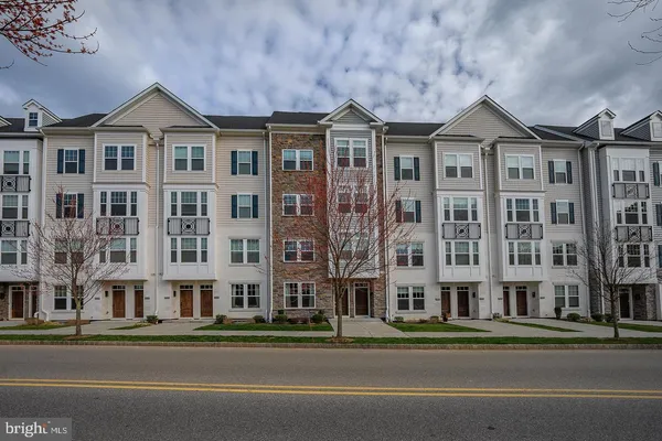 $4,250 | 220 Charles Ellis Drive, Newtown Square, PA 19073