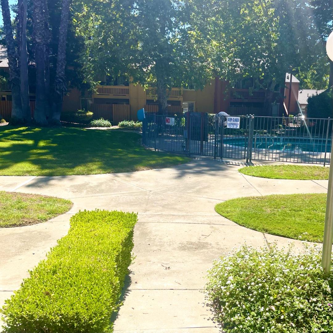 810 Oak Grove Road, Unit 83 Concord, CA 94518 - Photo 3 of 5 Gallery Image 3