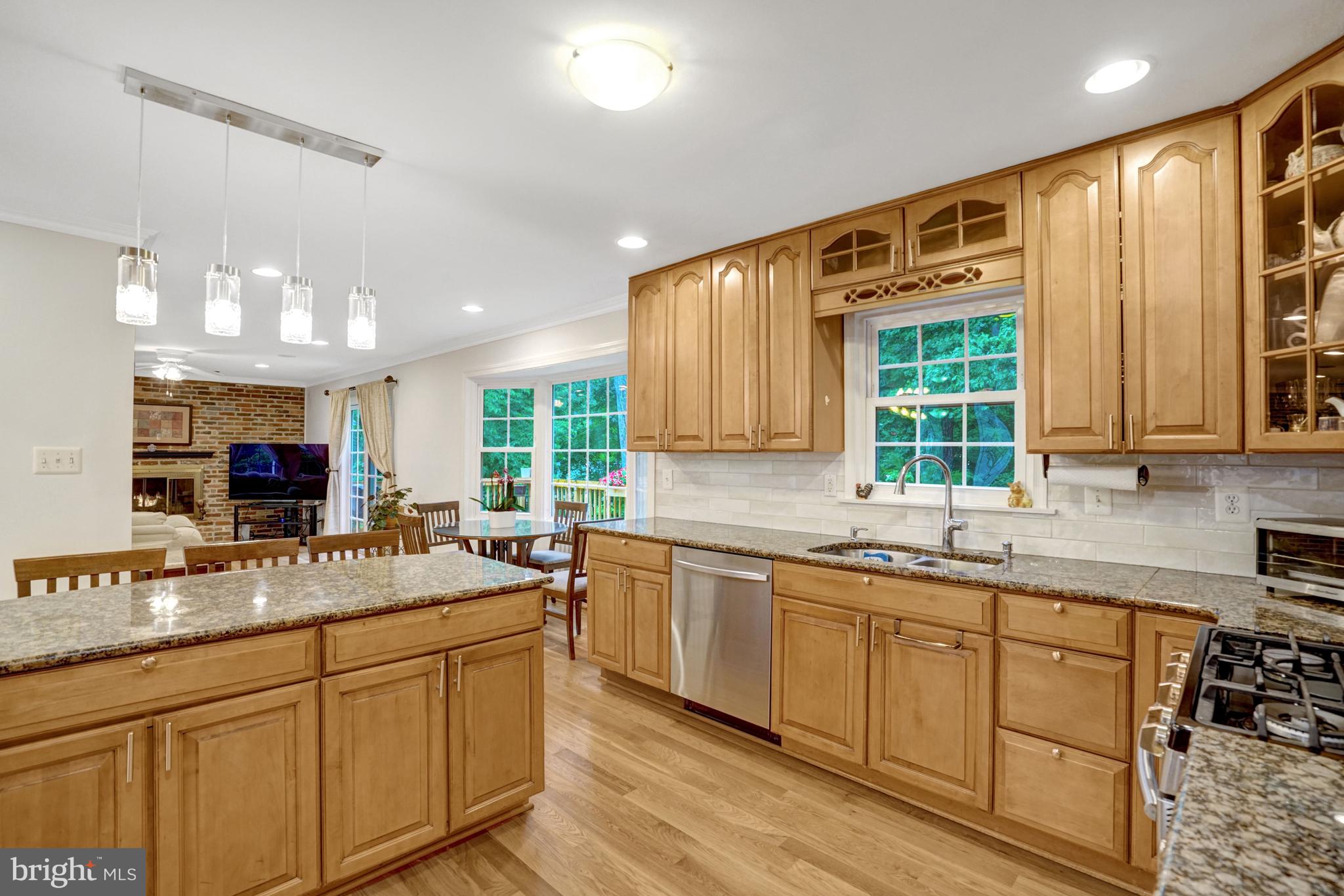 8304 Five Gates Road Annandale, VA 22003 - Photo 32 of 91