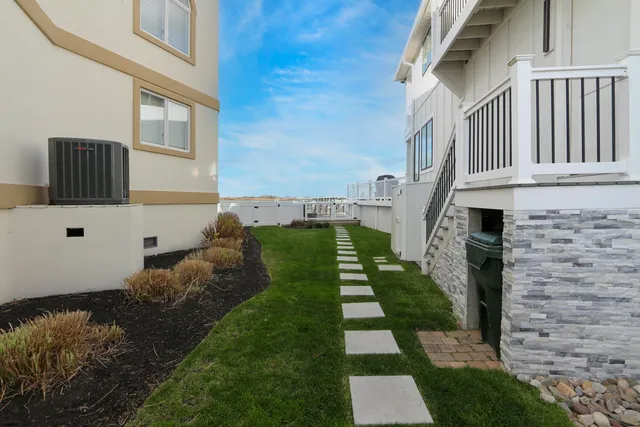 a view of a back yard of the house