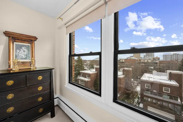 $165,000 | 4880 North Marine Drive, Unit 606, Chicago, IL 60640