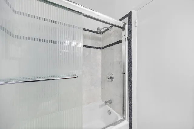 $165,000 | 4880 North Marine Drive, Unit 606, Chicago, IL 60640