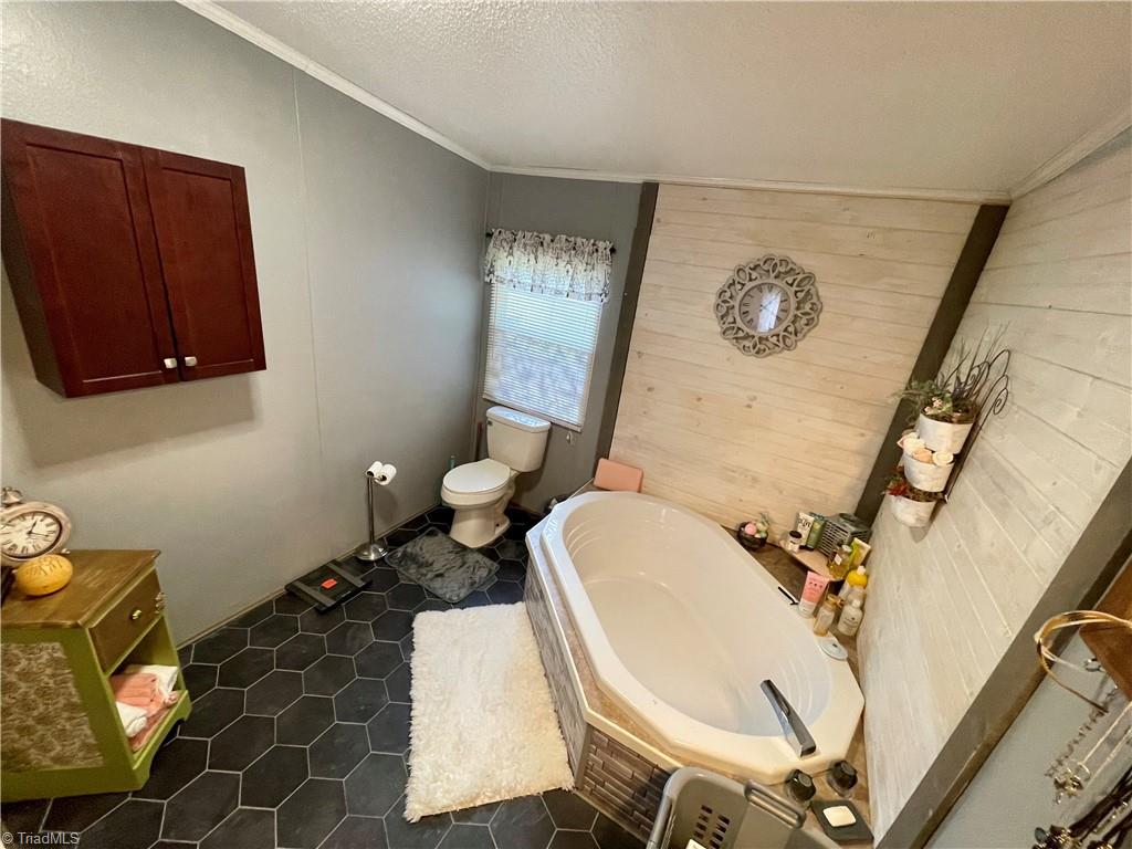 2346 Duggins Road Madison, NC 27025 - Photo 20 of 31