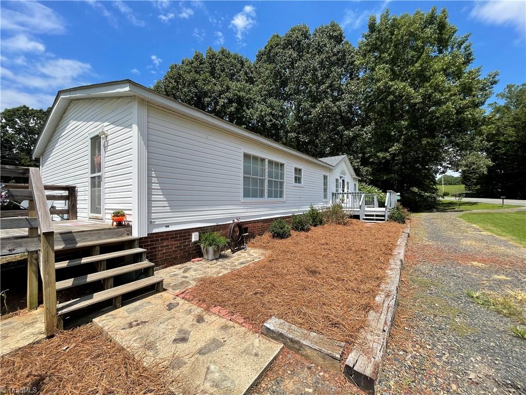 2346 Duggins Road Madison, NC 27025 - Photo 4 of 31 Side Porch
