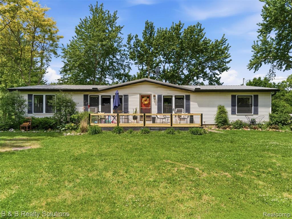 60455 Bates Road New Haven, MI 48048 - Photo 2 of 58