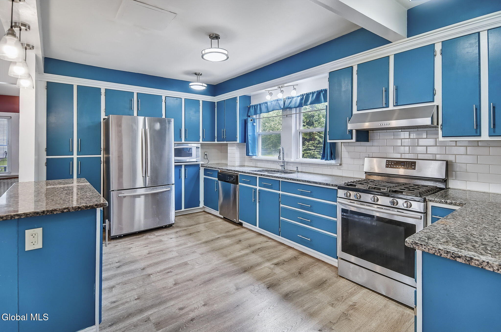 134 Whitehall Road Albany, NY 12209 - Photo 14 of 37 18-web-or-mls-018-134-whitehall-road-alb