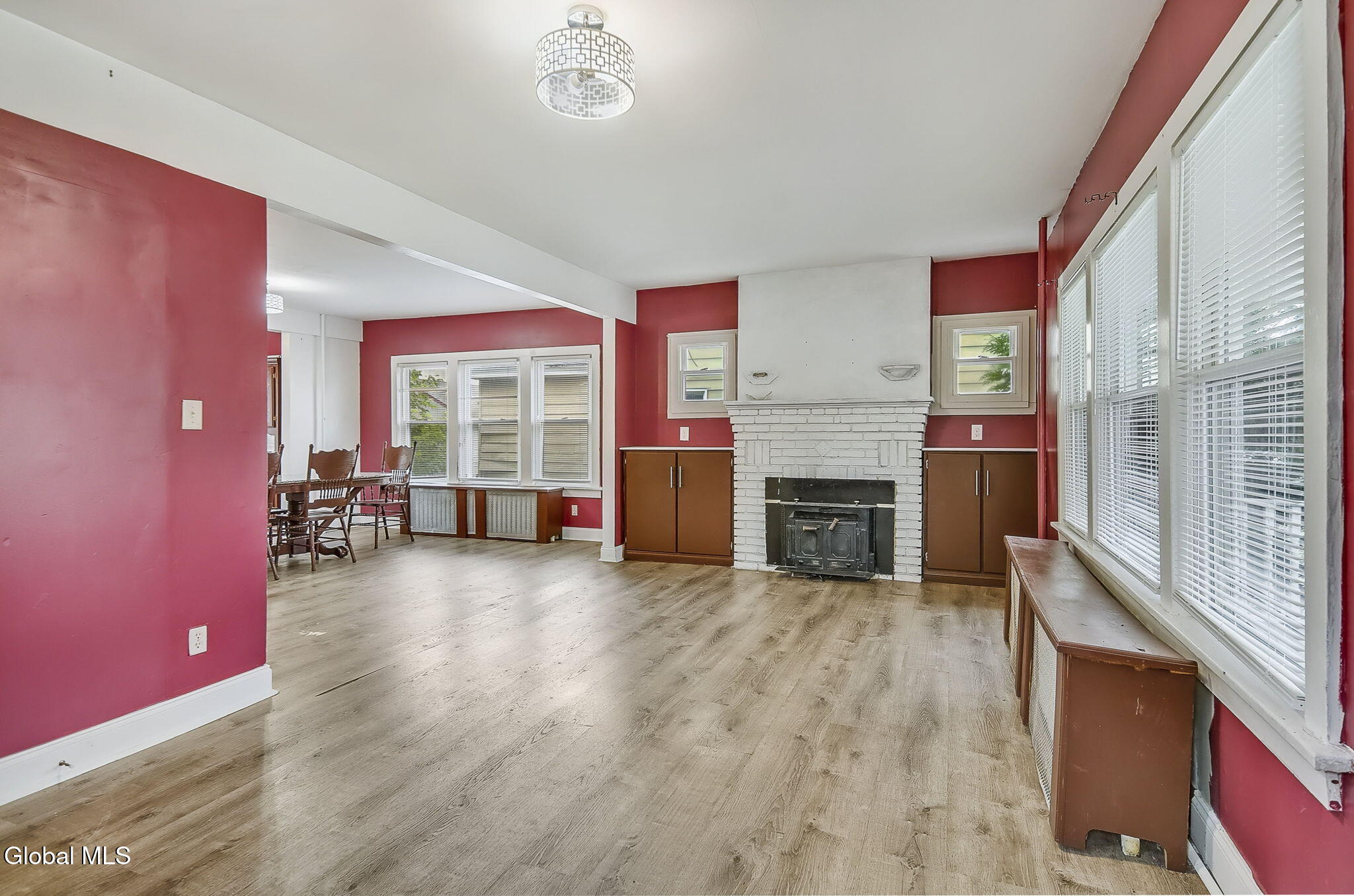 134 Whitehall Road Albany, NY 12209 - Photo 8 of 37 10-web-or-mls-010-134-whitehall-road-alb