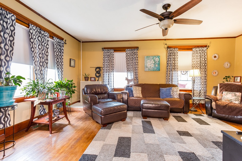 22 Beaconsfield Road Worcester, MA 01602 - Photo 7 of 27