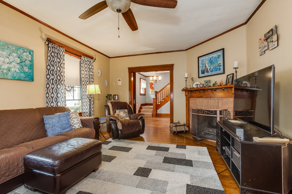 22 Beaconsfield Road Worcester, MA 01602 - Photo 8 of 27