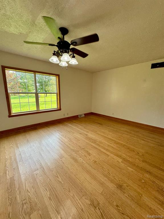 11230 Birch Run Road Birch Run, MI 48415 - Photo 10 of 33
