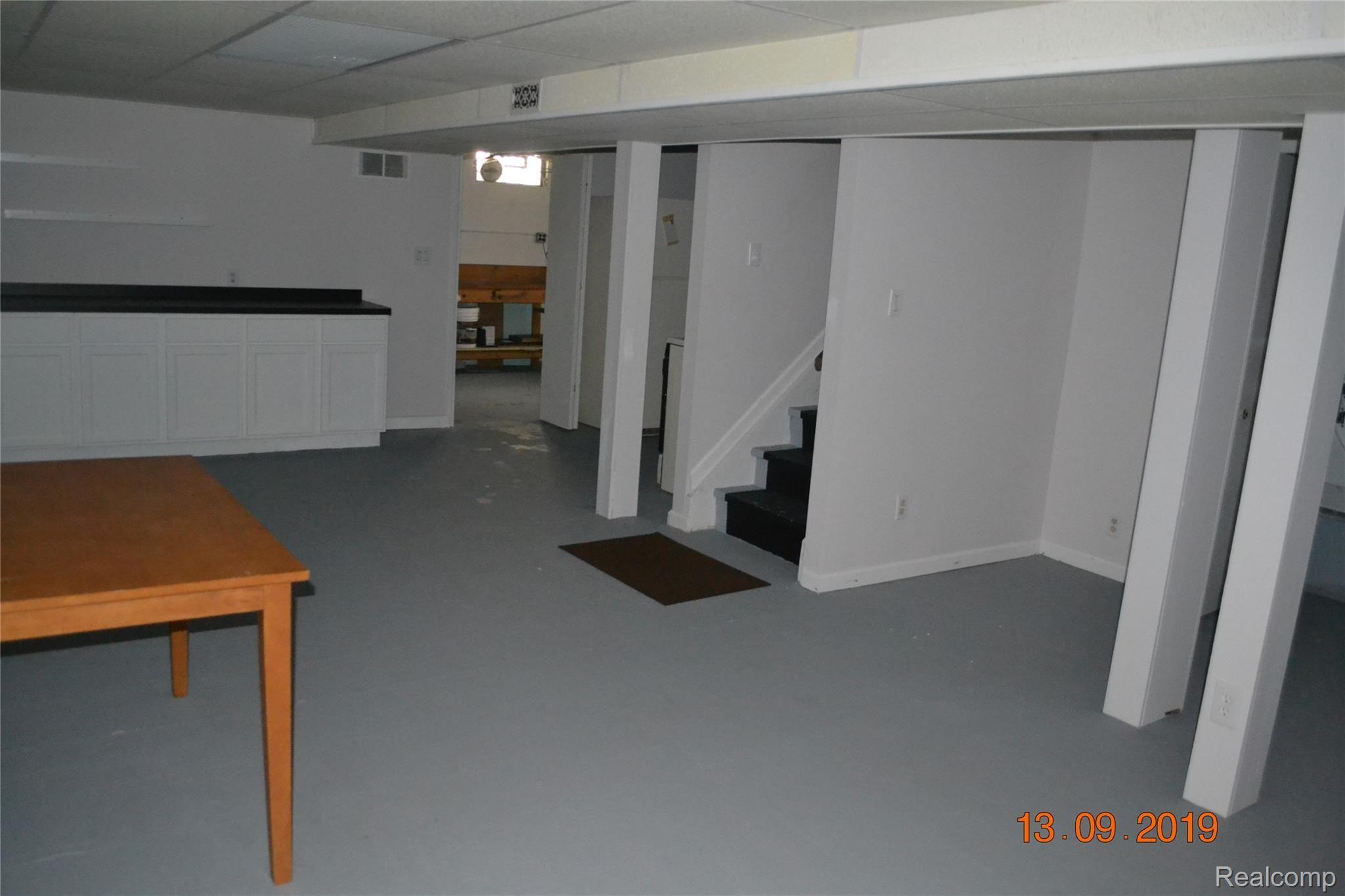 1690 Columbia Road Berkley, MI 48072 - Photo 26 of 37 Back View
