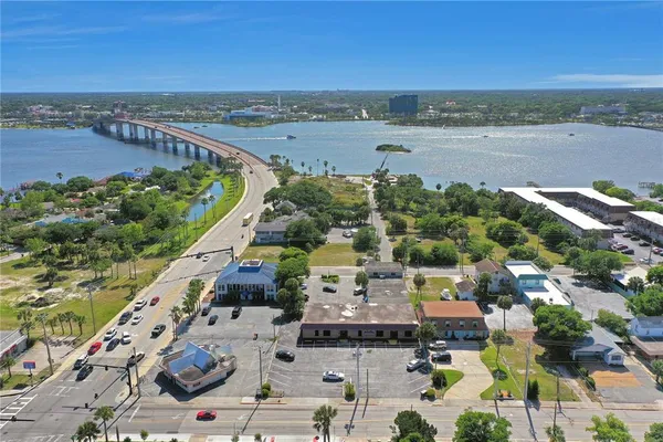 $744,900 | 162 South Peninsula Drive, Daytona Beach, FL 32118