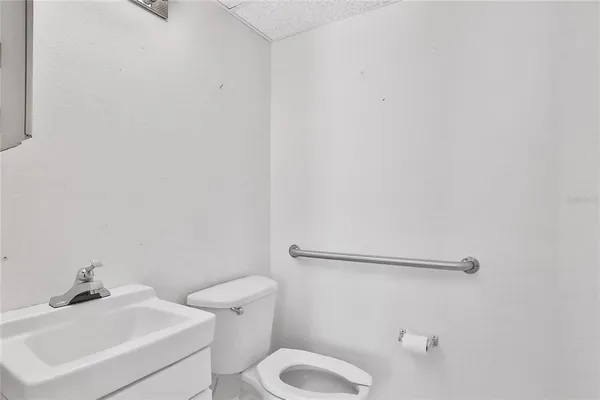 $744,900 | 162 South Peninsula Drive, Daytona Beach, FL 32118