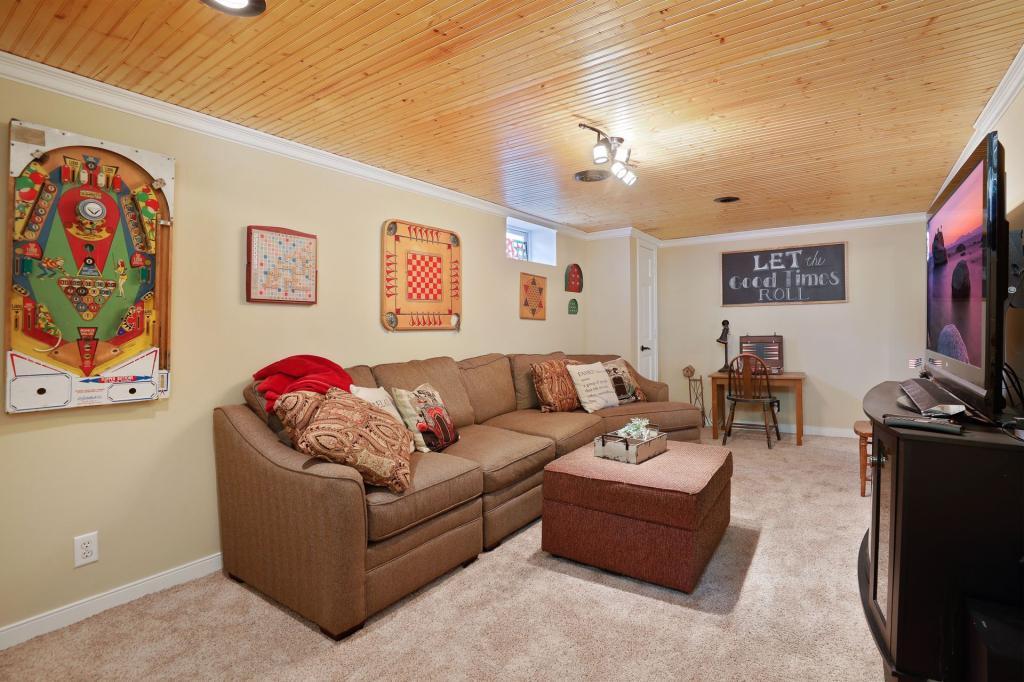 4101 Morningside Road Edina, MN 55416 - Photo 37 of 52 Gallery Image 37