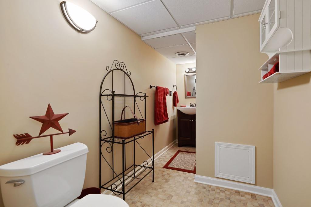 4101 Morningside Road Edina, MN 55416 - Photo 38 of 52 Gallery Image 38