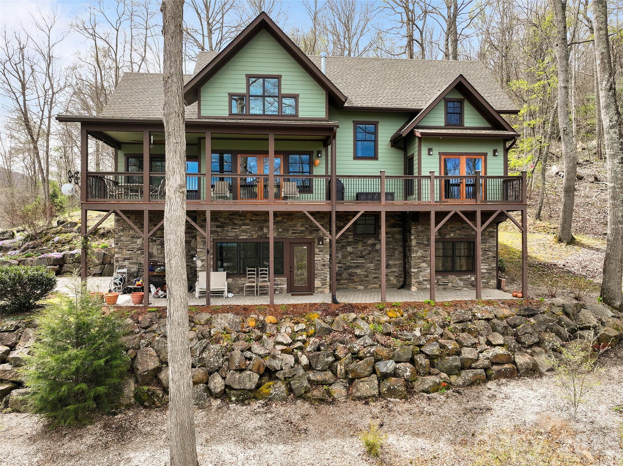 711 Winfield Drive Clyde, NC 28721 - Photo 8 of 44