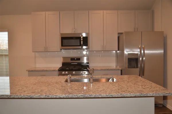 $1,950 | 10724 Lavender Cotton Lane, Houston, TX 77016