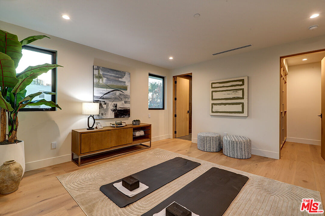 846 Dickson Street Marina del Rey, CA 90292 - Photo 34 of 58