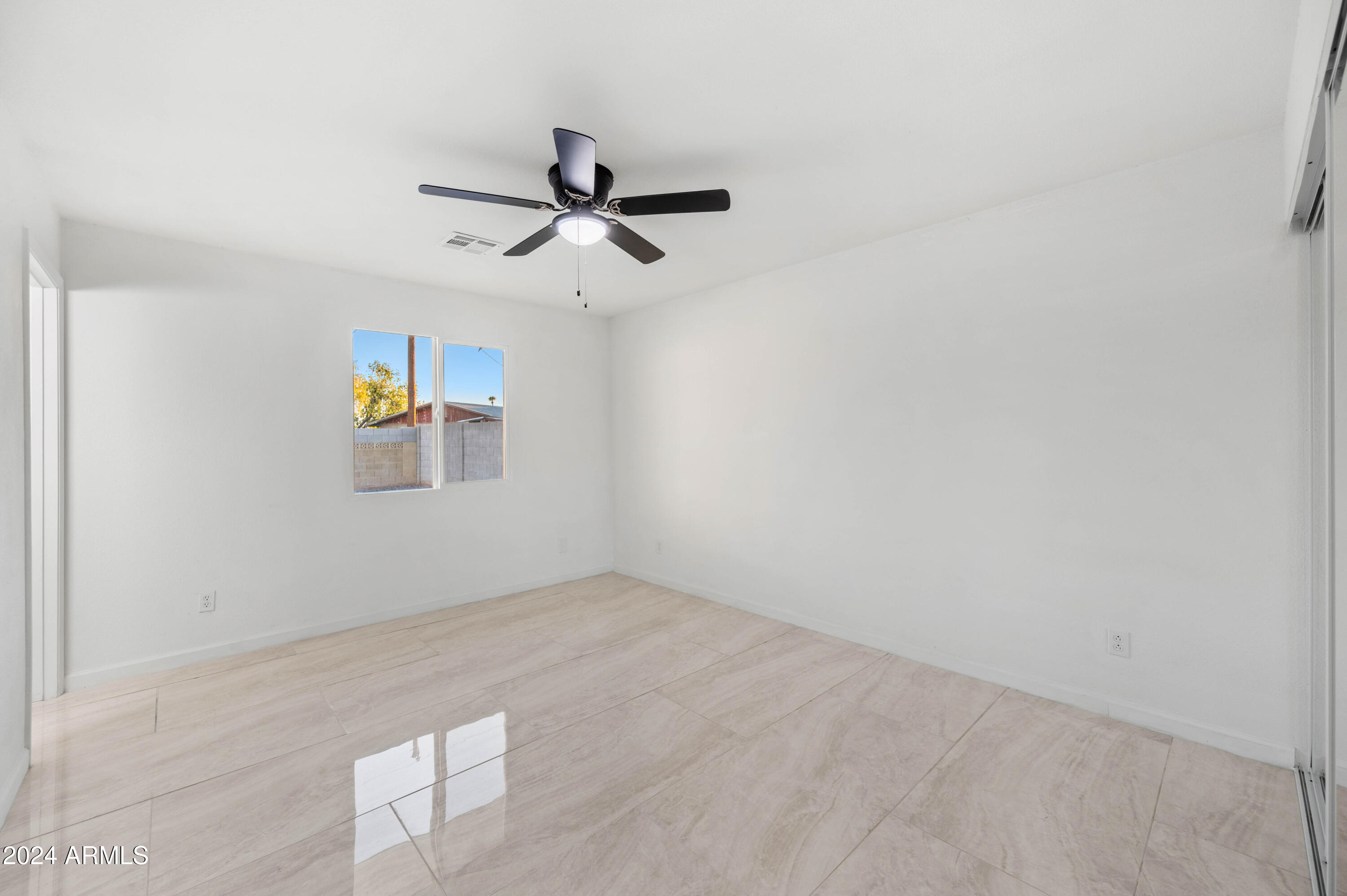8119 West Osborn Road Phoenix, AZ 85033 - Photo 26 of 33 8119 W Osborn Rd Phoenix AZ 85033-29