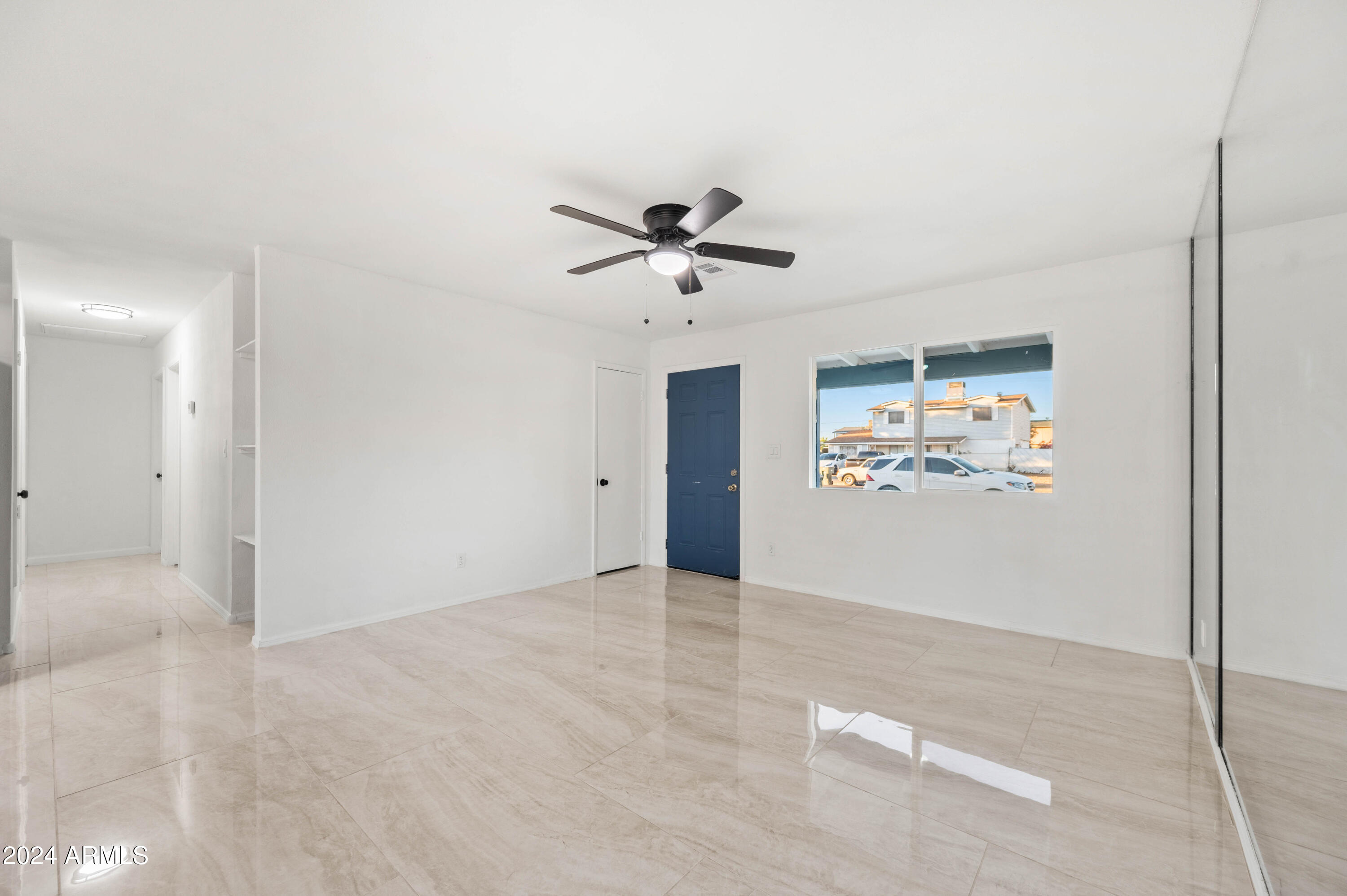 8119 West Osborn Road Phoenix, AZ 85033 - Photo 6 of 33 8119 W Osborn Rd Phoenix AZ 85033-16