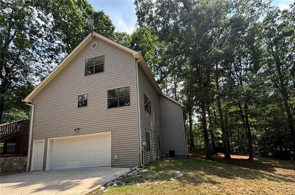 $379,900 | 165 North Woods Lane, Trenton, GA 30752