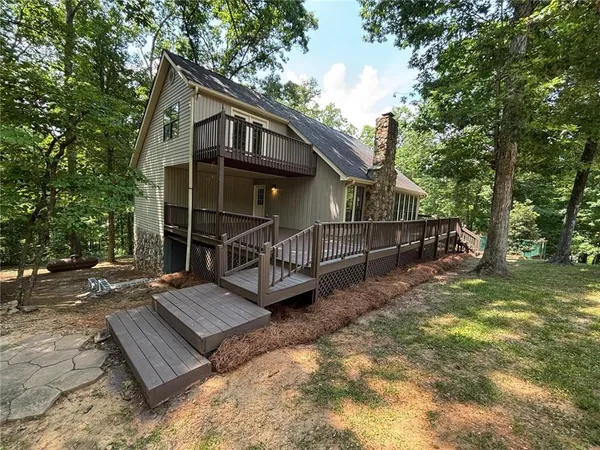 $379,900 | 165 North Woods Lane, Trenton, GA 30752
