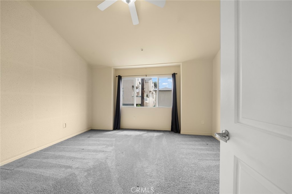 1500 Pine Avenue, Unit 9 Long Beach, CA 90813 - Photo 12 of 30 a view of an empty room with a window