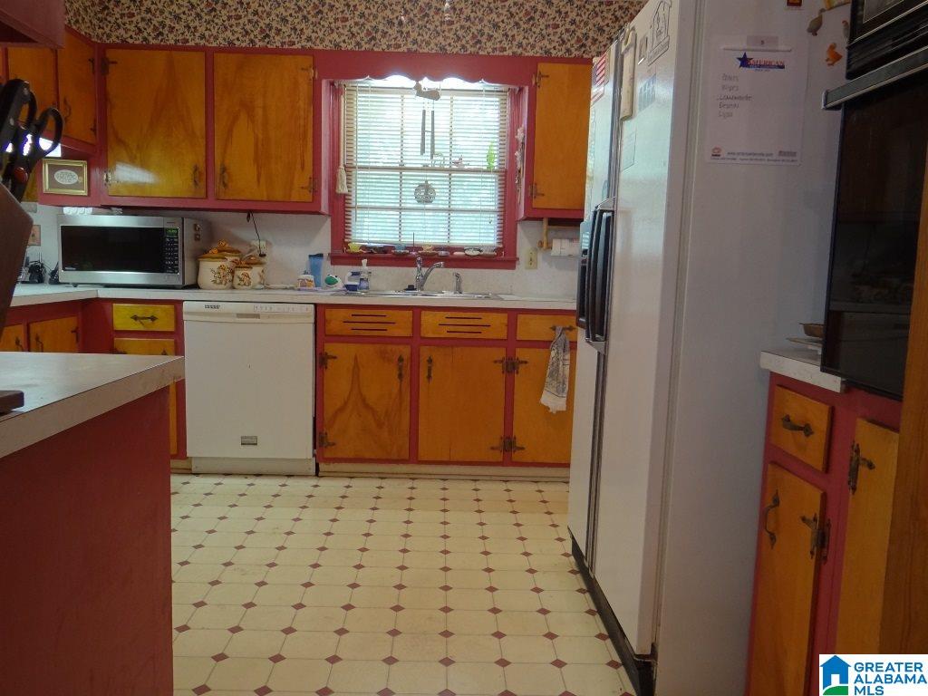 1107 Eastridge Road Birmingham, AL 35235 - Photo 9 of 26