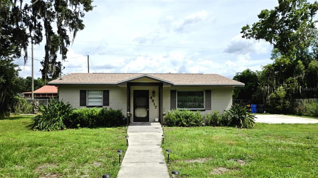 4917 Sydney Road Plant City, FL 33566 - Photo 1 of 1 Gallery Image 1