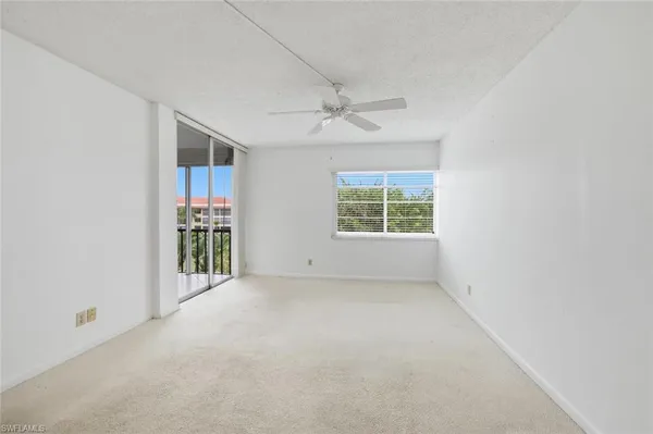 $139,900 | 1087 Forest Lakes Drive, Unit 1303, Naples, FL 34105