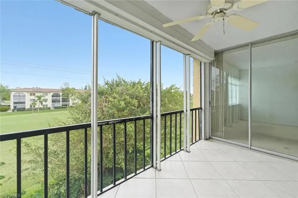 $139,900 | 1087 Forest Lakes Drive, Unit 1303, Naples, FL 34105