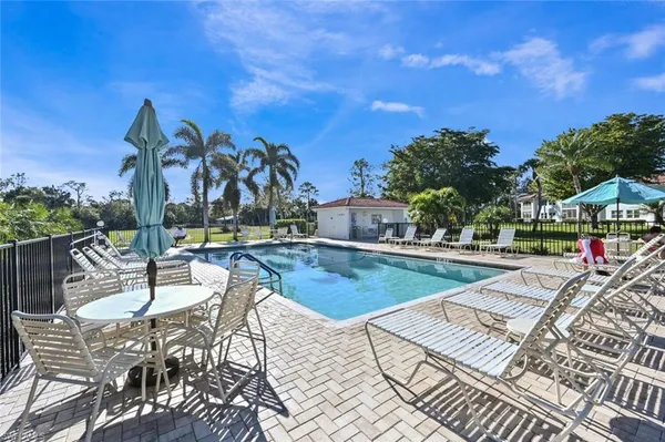 $139,900 | 1087 Forest Lakes Drive, Unit 1303, Naples, FL 34105
