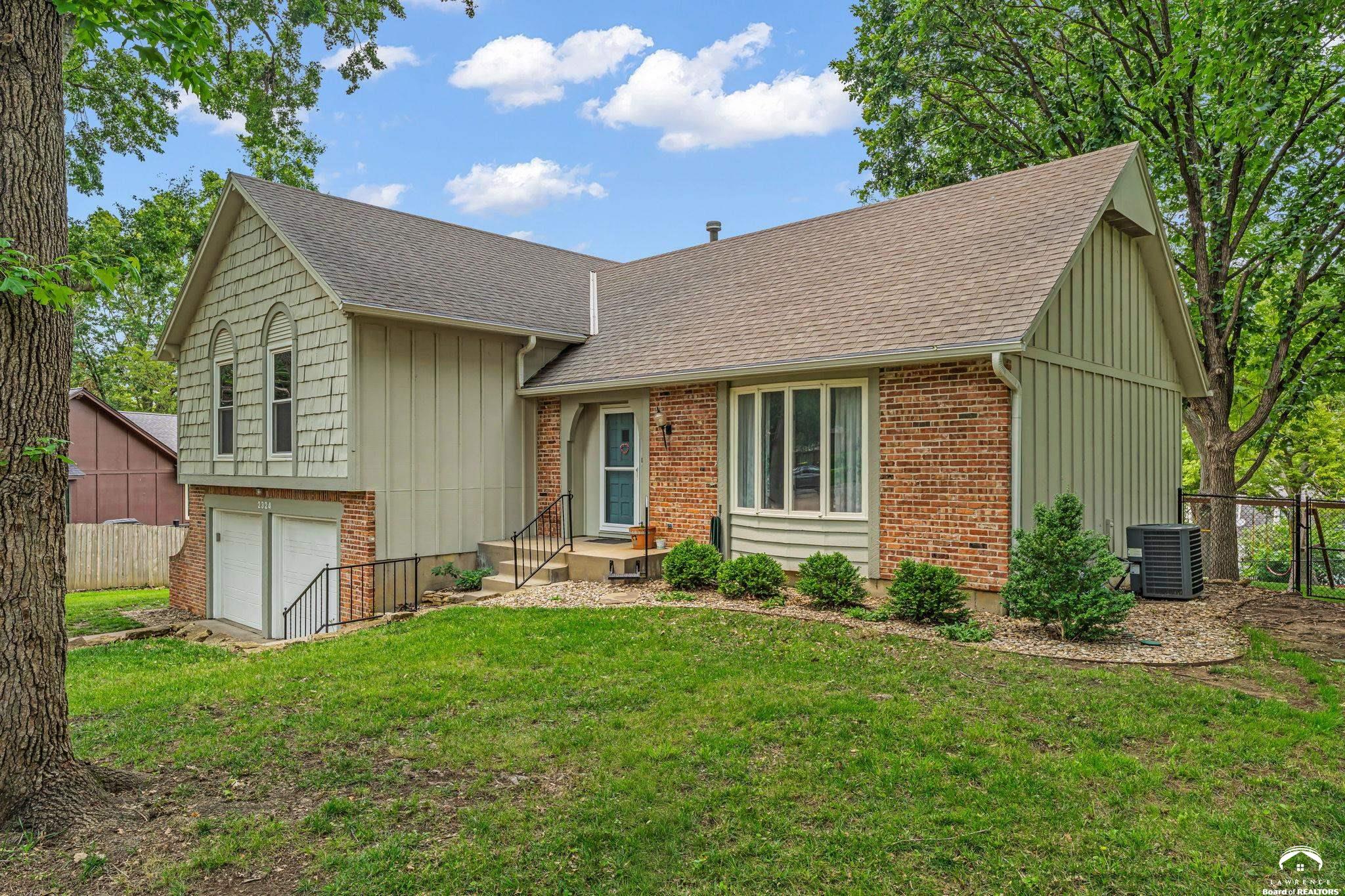2324 Southwest 34th Street Topeka, KS 66611 - Photo 41 of 45