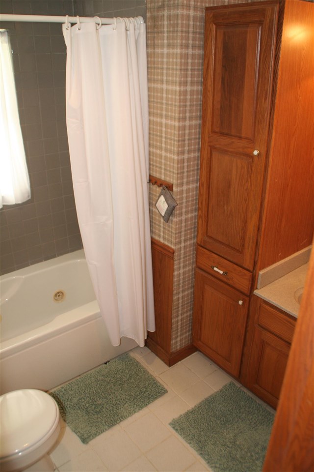 4896 West Church Road Perry, MI 48872 - Photo 36 of 44 Bathroom