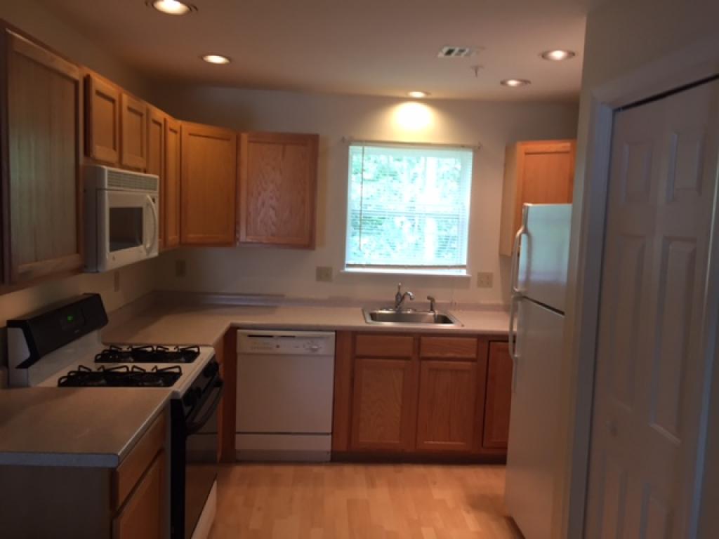 10 Tampa Drive, Unit B3 Rochester, NH 03867 - Photo 12 of 13 Gallery Image 12