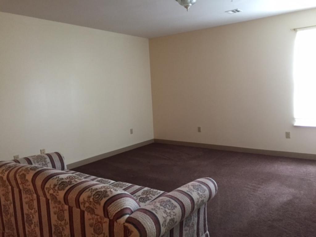 10 Tampa Drive, Unit B3 Rochester, NH 03867 - Photo 3 of 13 Gallery Image 3