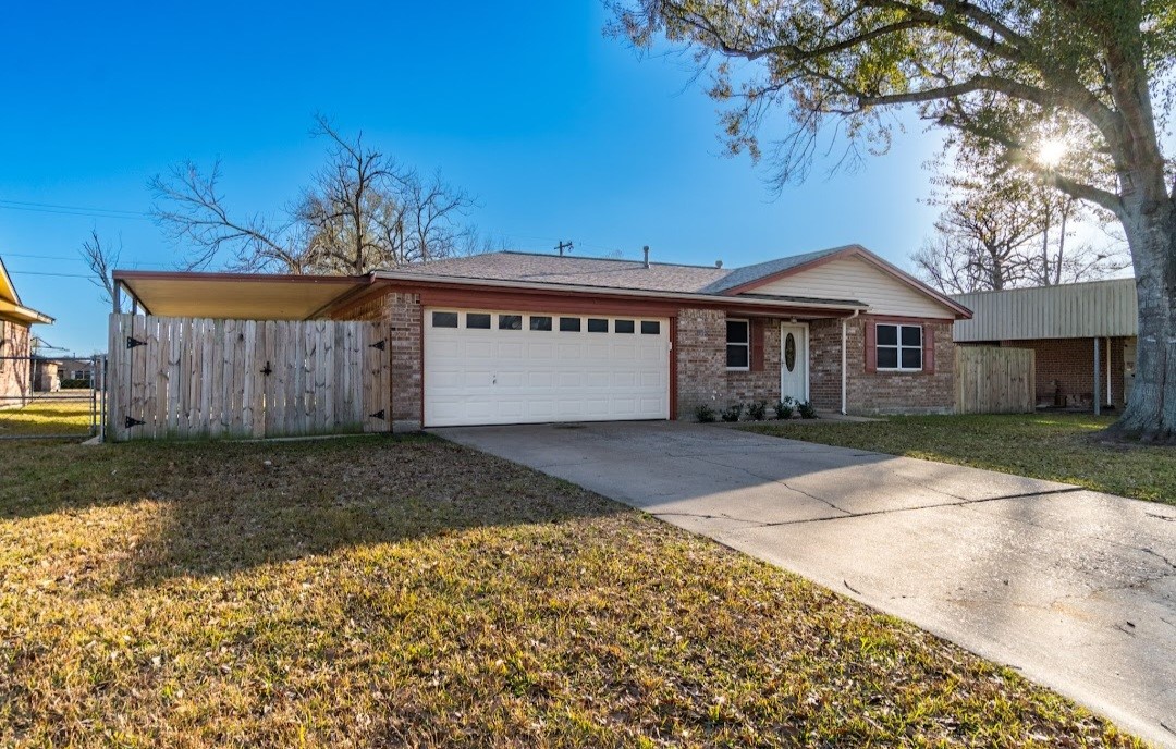 513 Catalpa Street Angleton, TX 77515 - Photo 3 of 20