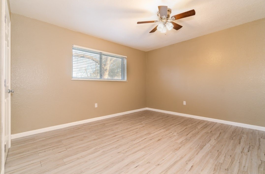 513 Catalpa Street Angleton, TX 77515 - Photo 6 of 20 Bonus