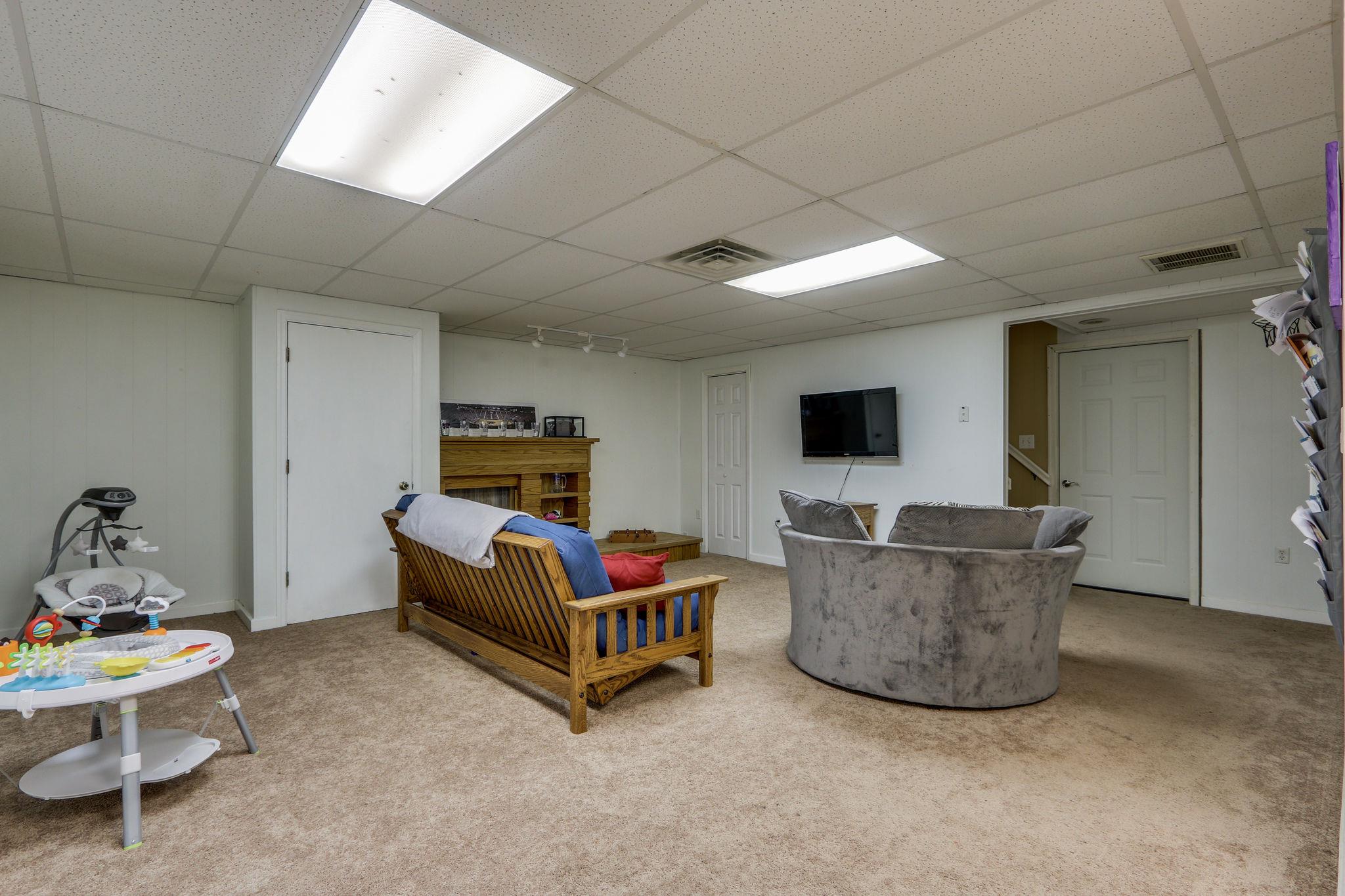 1090 Pond Switch Road Dickson, TN 37055 - Photo 14 of 24 Gallery Image 14