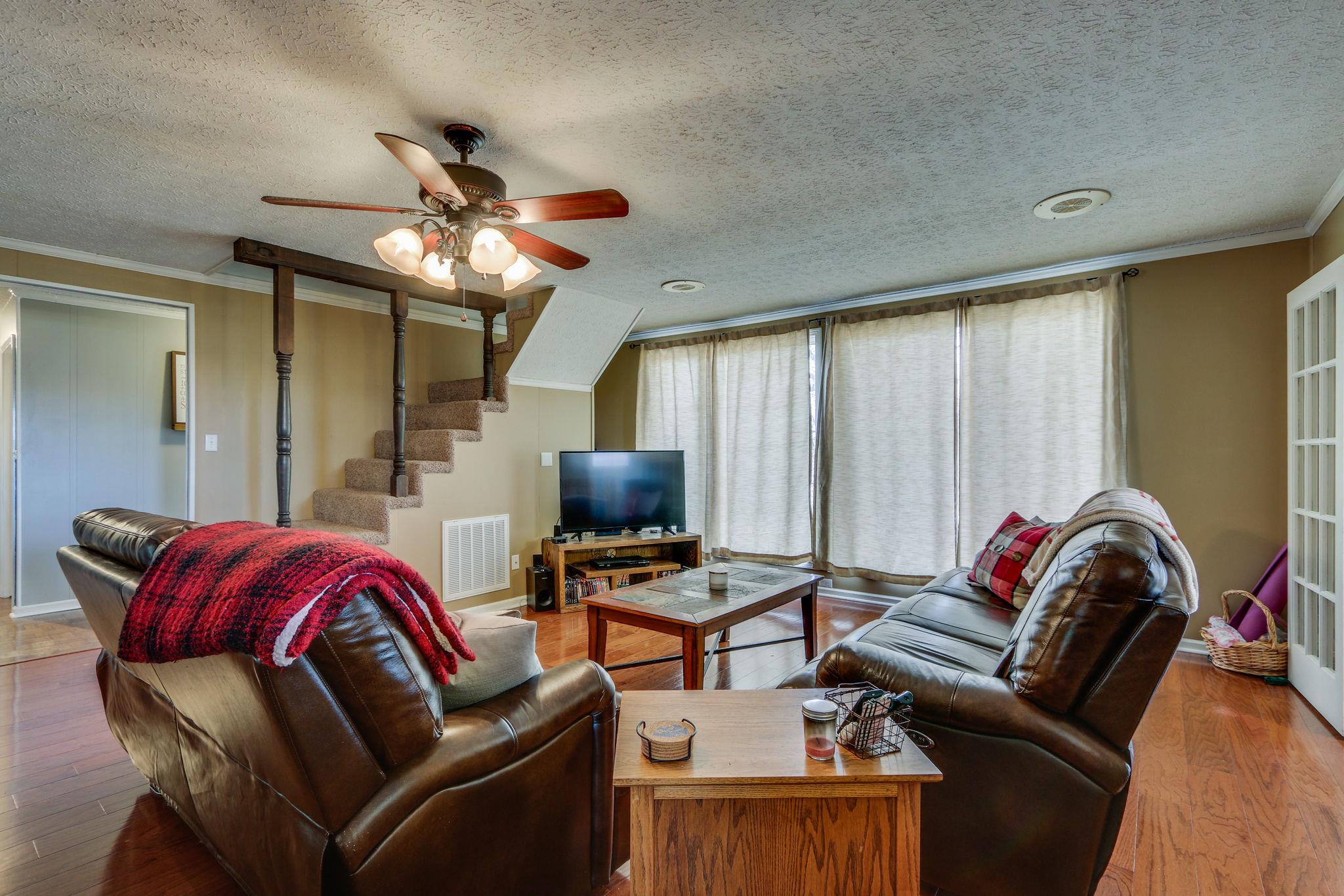 1090 Pond Switch Road Dickson, TN 37055 - Photo 5 of 24 Gallery Image 5